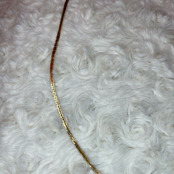 Vintage Rare Avon Gold-tone 22” long Necklace - Picture 2 of 5